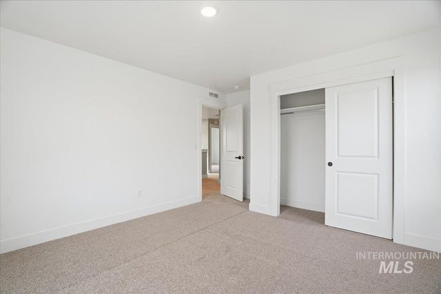 6050 N Torva Ave, Meridian, ID 83646