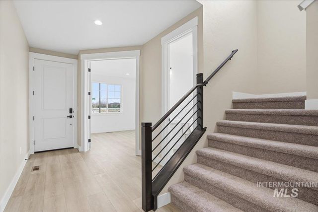 6050 N Torva Ave, Meridian, ID 83646