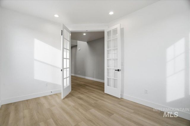 6050 N Torva Ave, Meridian, ID 83646