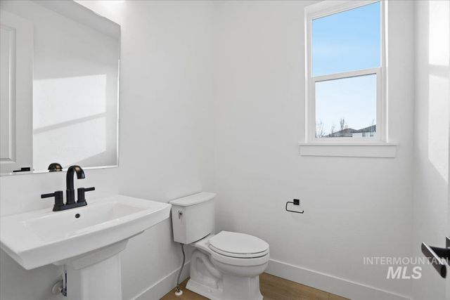 6050 N Torva Ave, Meridian, ID 83646