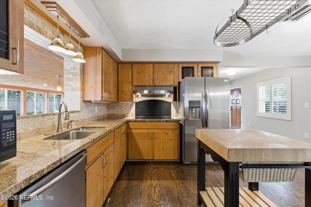 1218 SEABREEZE Avenue, Jacksonville Beach, FL 32250