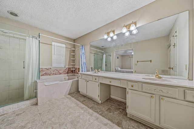 9915 Villa Verde Drive, Houston, TX 77064