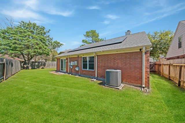 9915 Villa Verde Drive, Houston, TX 77064