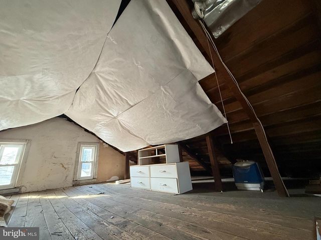 121 E HARMONY RD, West Grove, PA 19390