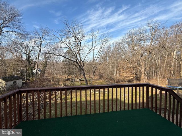 121 E HARMONY RD, West Grove, PA 19390