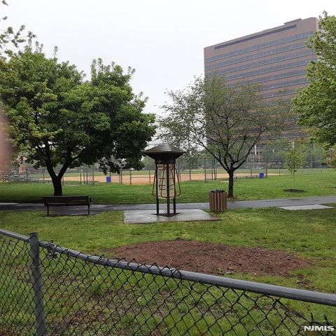 445 Main Street, Fort Lee, NJ 07024