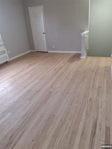 445 Main Street, Fort Lee, NJ 07024