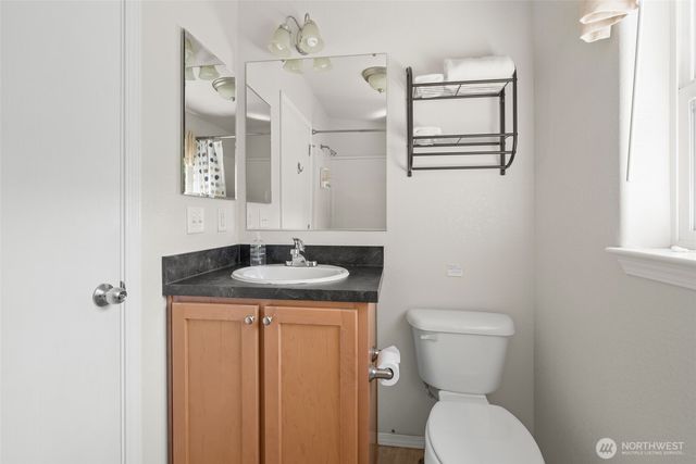 215 S Harrington Lagoon Road, Coupeville, WA 98239