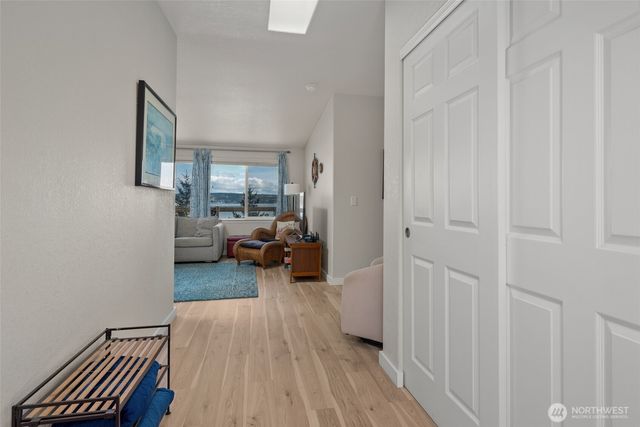 215 S Harrington Lagoon Road, Coupeville, WA 98239