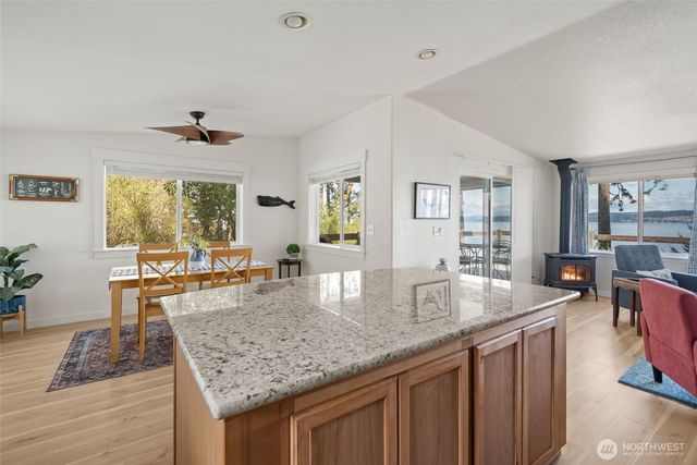 215 S Harrington Lagoon Road, Coupeville, WA 98239