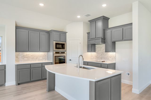 12721 Barretta Drive, Godley, TX 76044