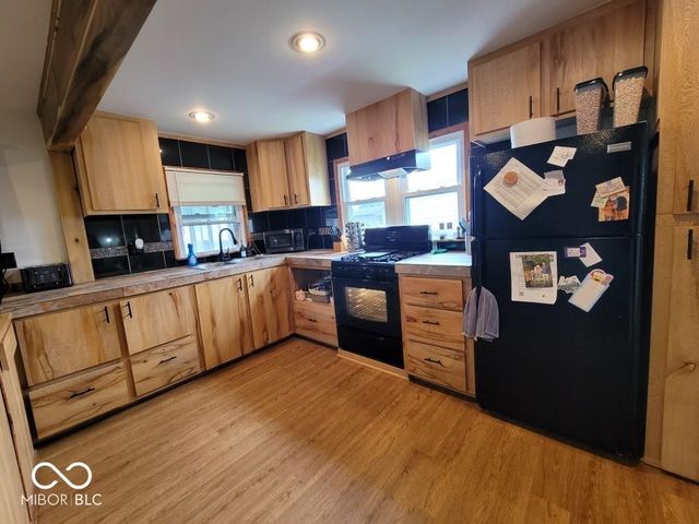 1316 N Park Boulevard, Rushville, IN 46173