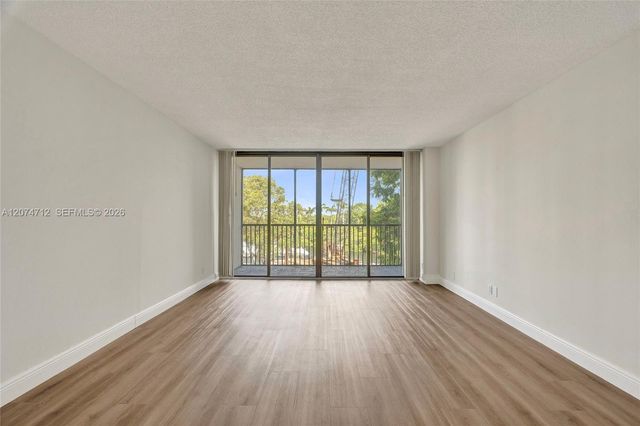 3401 N Country Club Drive EI403, Aventura, FL 33180