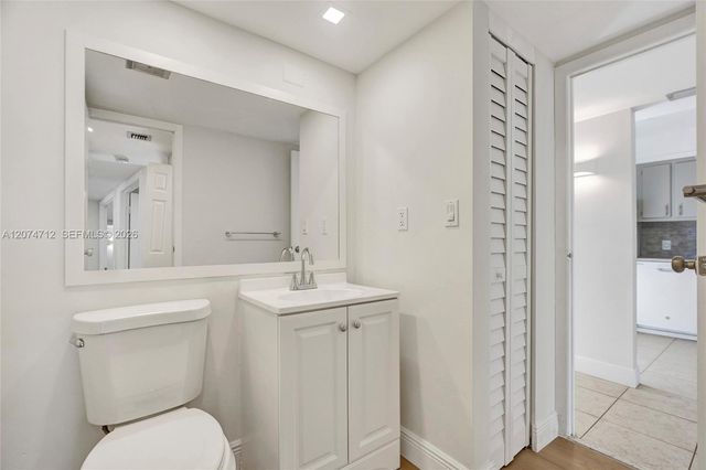 3401 N Country Club Drive EI403, Aventura, FL 33180