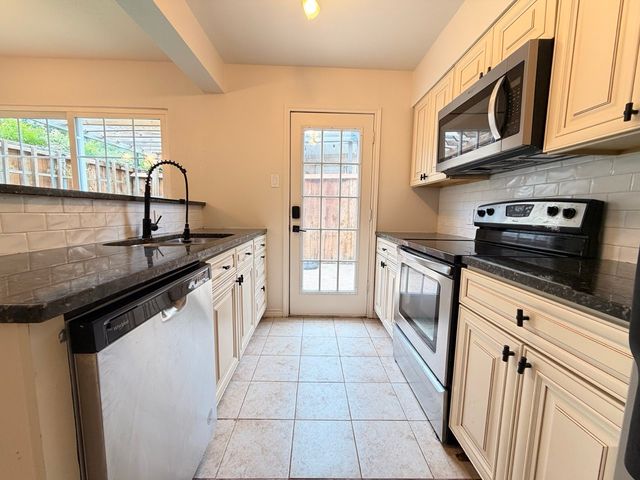 14003 Brookgreen Drive, Dallas, TX 75240
