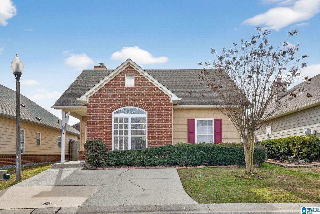 1076 FAIRBANK LANE, Chelsea, AL 35043