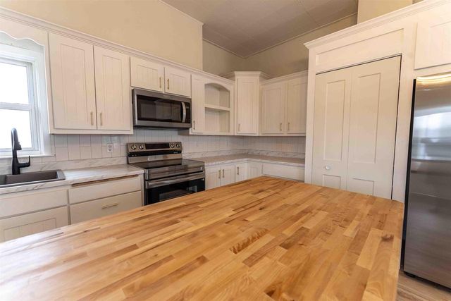 333 High Street, Union Center, WI 53962