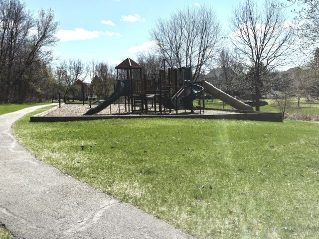 11270 50th Place N, Plymouth, MN 55442