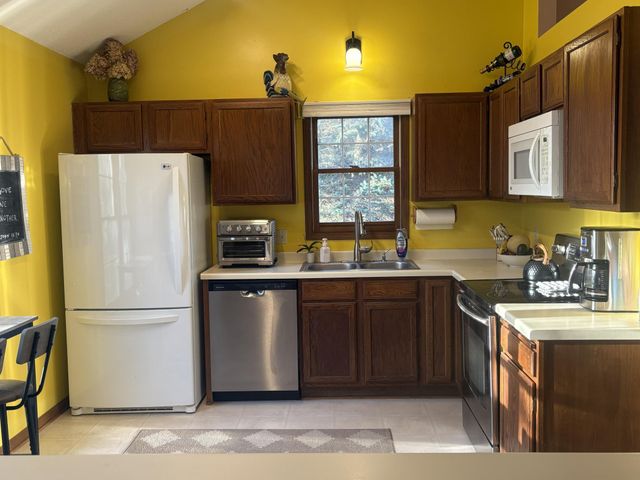 11270 50th Place N, Plymouth, MN 55442