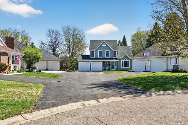 11270 50th Place N, Plymouth, MN 55442