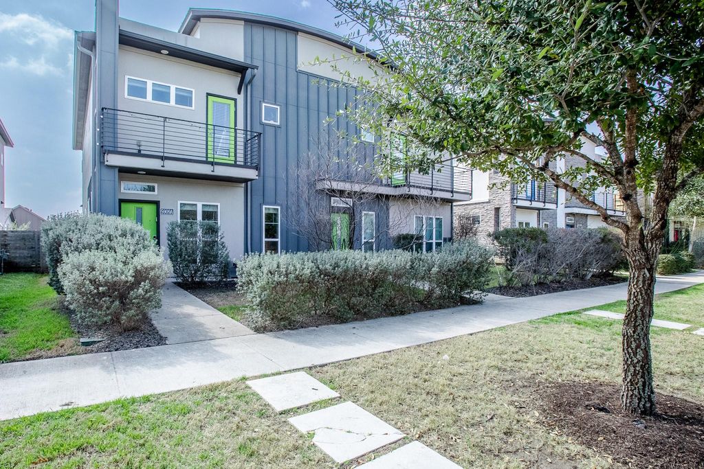 5909 Charles Merle DR 14, Austin, TX 78747