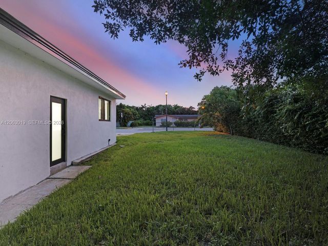 8635 N Miami Ave, El Portal, FL 33150
