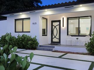 8635 N Miami Ave, El Portal, FL 33150