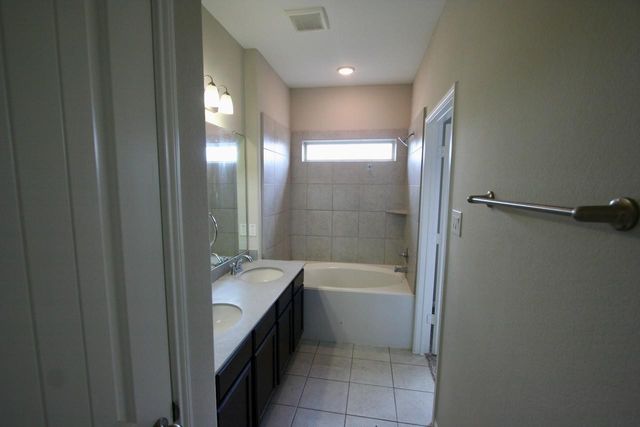 1903 Banna Drive, Houston, TX 77090