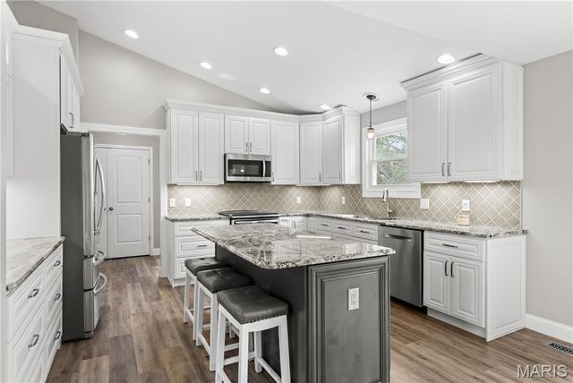 19 Lautrec Court, O'fallon, MO 63368