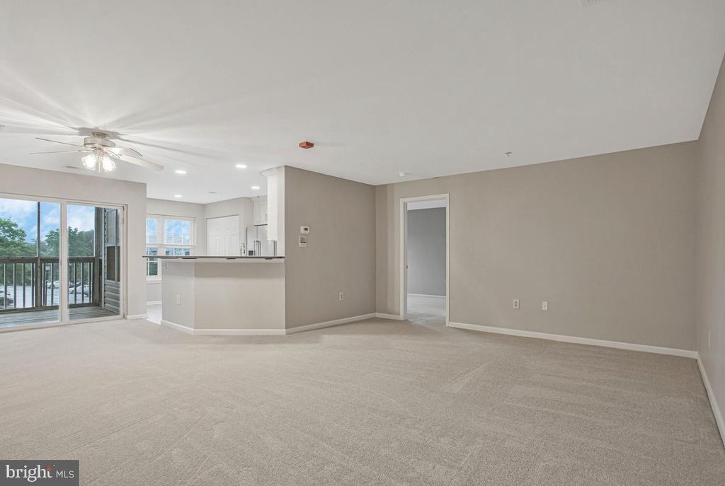 Image 13 of property listing at 6506 HOME WATER WAY #204, Glen Burnie, MD 21060