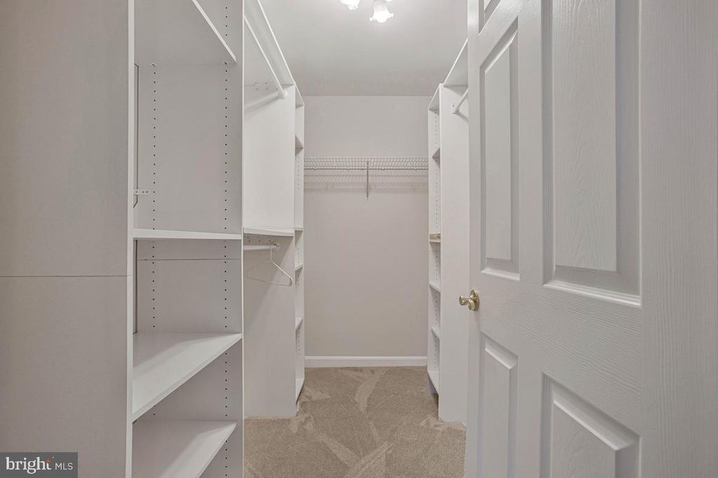 Image 21 of property listing at 6506 HOME WATER WAY #204, Glen Burnie, MD 21060