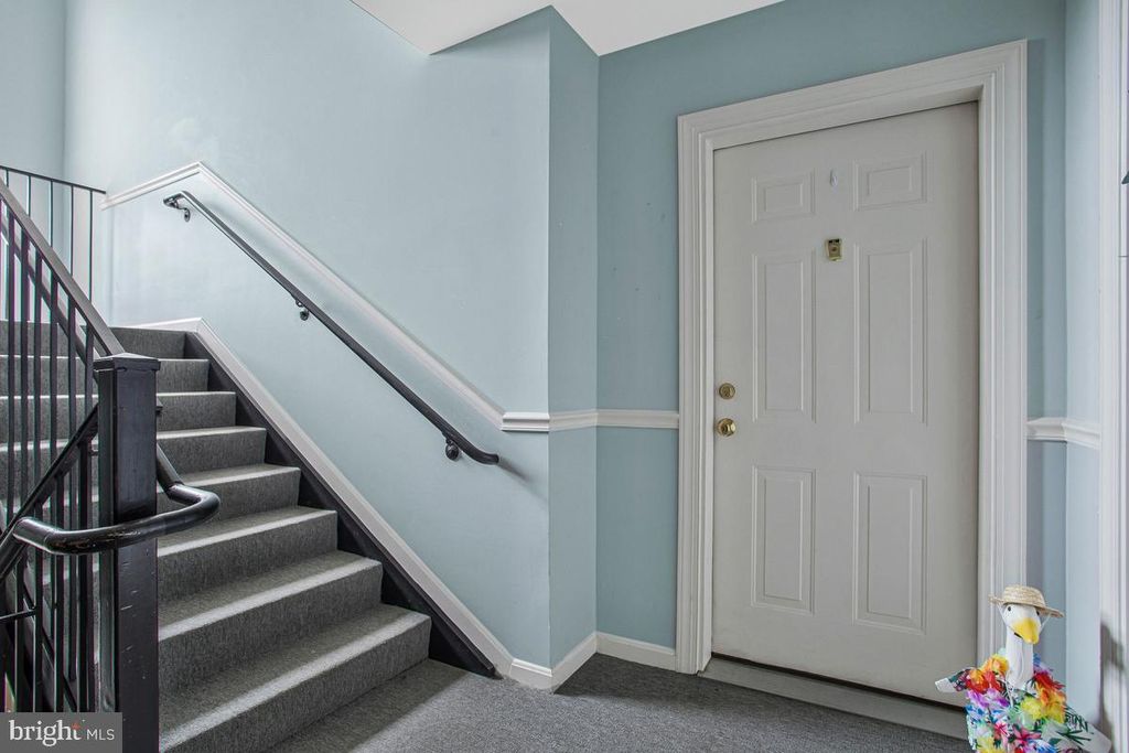 Image 3 of property listing at 6506 HOME WATER WAY #204, Glen Burnie, MD 21060