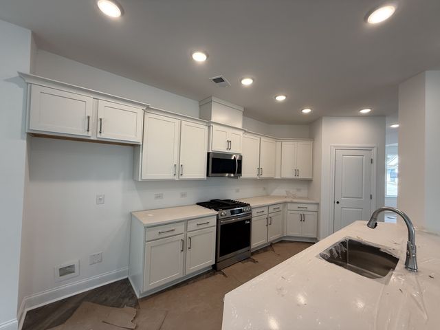 1311 Linn Cove Ct, Gallatin, TN 37066