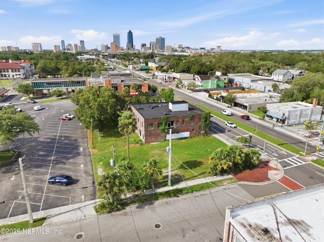 1651 MAIN Street N, Jacksonville, FL 32206