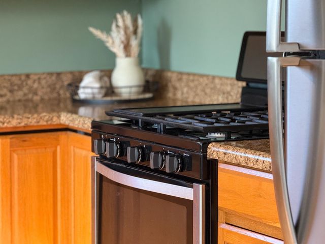 703 MONROE ST, Staunton, VA 24401