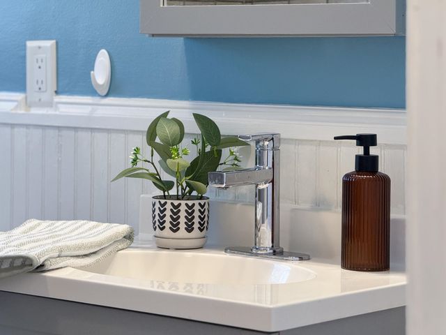 703 MONROE ST, Staunton, VA 24401