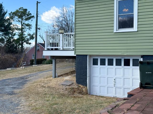 703 MONROE ST, Staunton, VA 24401