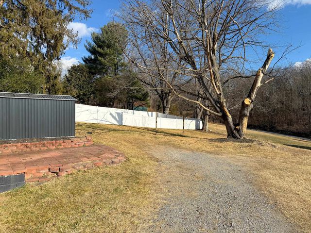 703 MONROE ST, Staunton, VA 24401