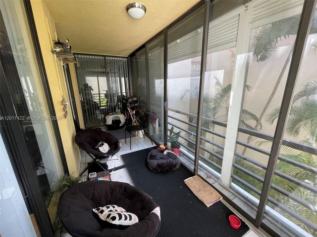671 NE 195th St 207-E, Miami, FL 33179