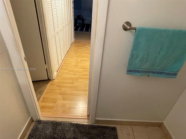 671 NE 195th St 207-E, Miami, FL 33179
