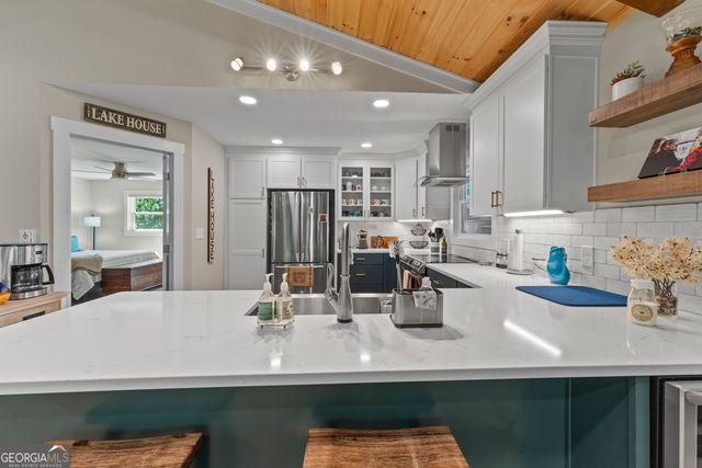 244 Lake View Court, Lavonia, GA 30553