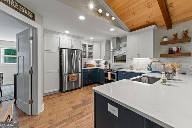 244 Lake View Court, Lavonia, GA 30553