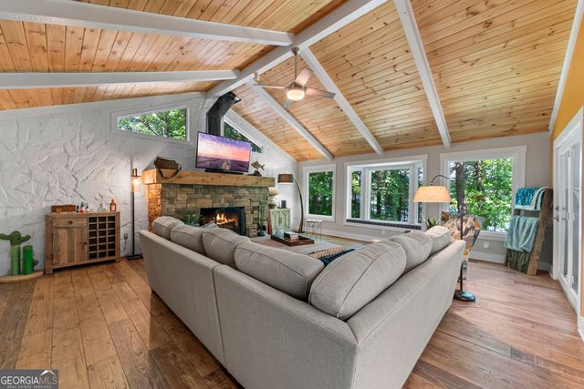 244 Lake View Court, Lavonia, GA 30553