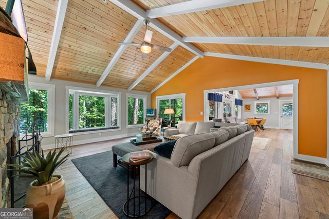 244 Lake View Court, Lavonia, GA 30553