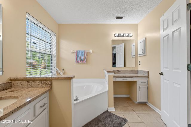 7992 DEWARS Court, Jacksonville, FL 32244