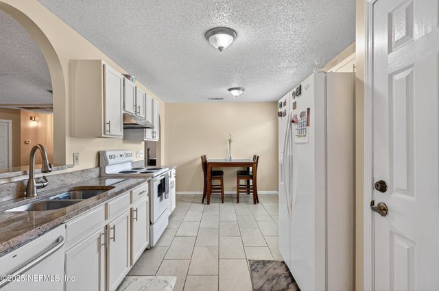7992 DEWARS Court, Jacksonville, FL 32244