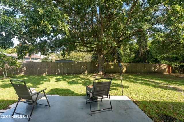 7992 DEWARS Court, Jacksonville, FL 32244