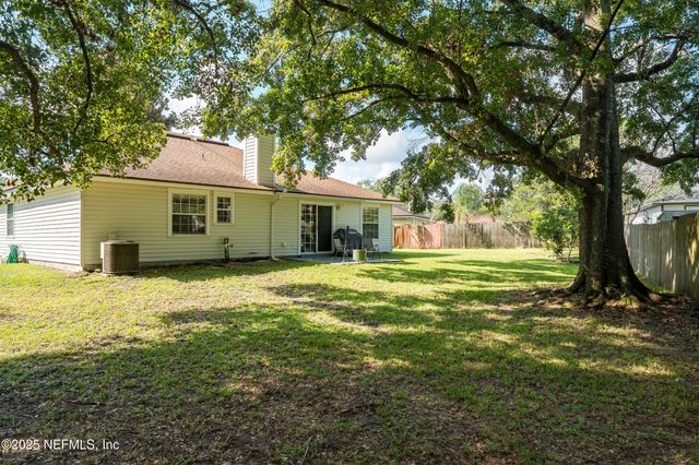 7992 DEWARS Court, Jacksonville, FL 32244