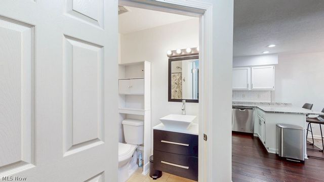 566 Hilltop Terrace, Tallmadge, OH 44278
