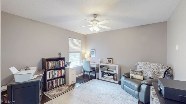 566 Hilltop Terrace, Tallmadge, OH 44278